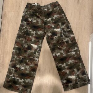 Levi's Camouflage High Waisted Wide Leg Cargo Pants